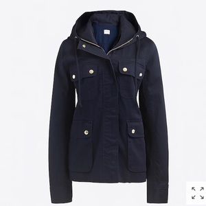 Lightweight, resin coated jacket